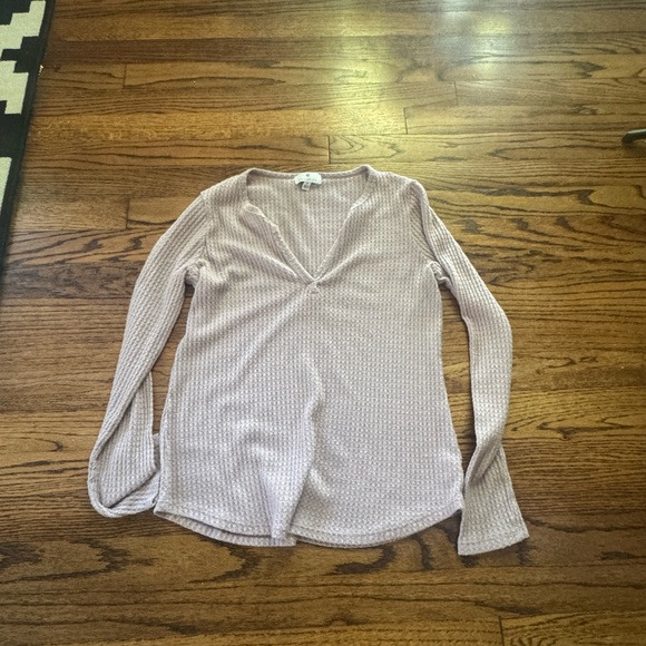 Socialite split-neck long sleeve thermal knit Top - Picture 2 of 4